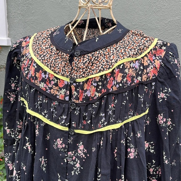 Free People Paloma Blouse ~ Black Floral - Picture 6 of 9